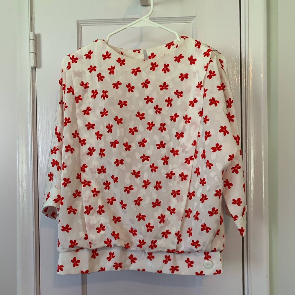 Vintage White Blouse with Red Flowers and Quarter-Length Sleeves